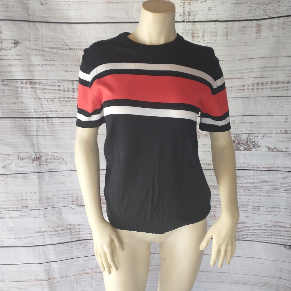 Paul Jones blouse Size s.      I